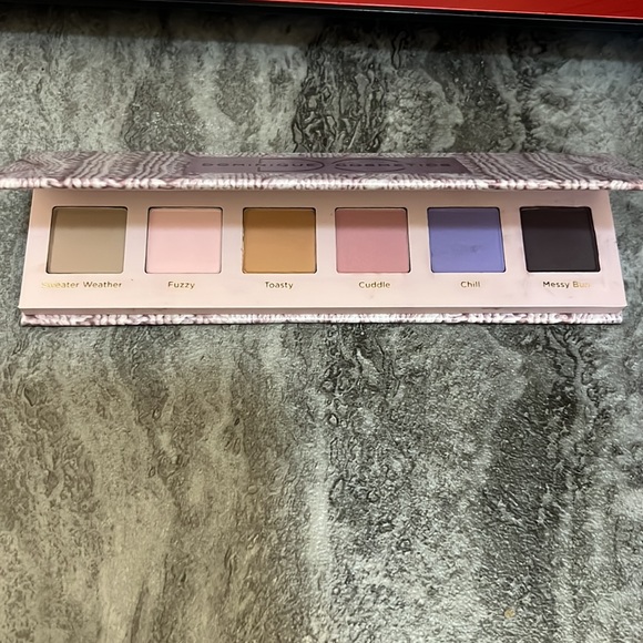 Dominique Cosmetics Other - Dominique Cosmetics Sweater Weather Eyeshadow Palette